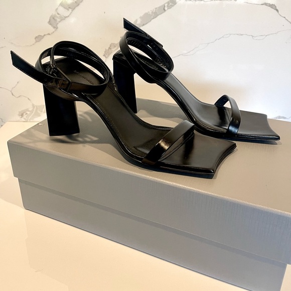 Balenciaga Moon Square Toe Sandal - Picture 4 of 9